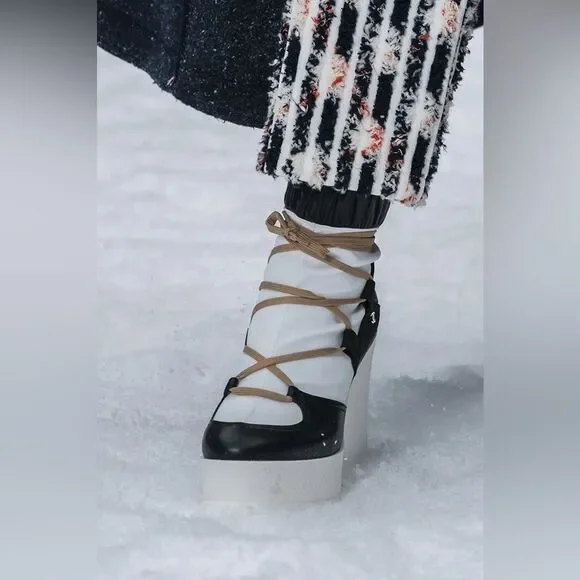 CHANEL Lace Up Wedge Platform Boots Designer Luxury Patent Calfskin Runway 39/9 - Picture 3 of 8